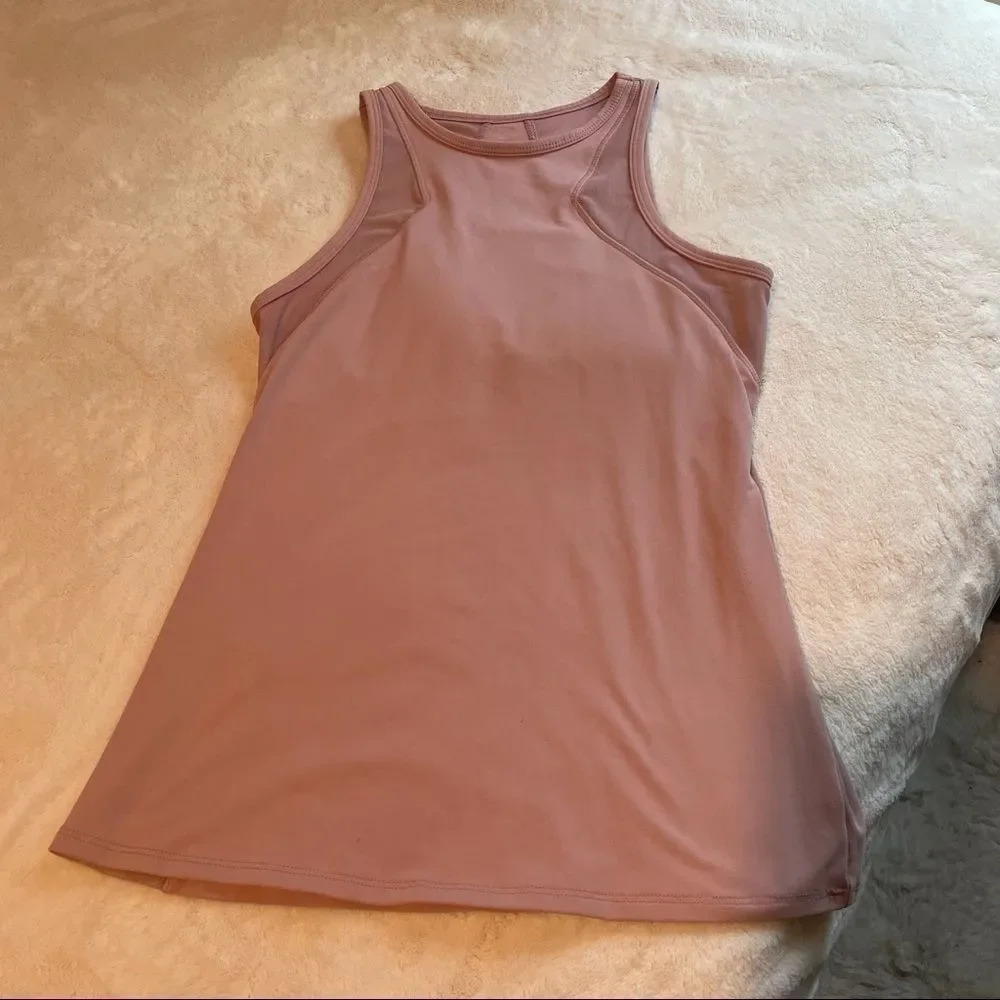 Fabletics mesh tank  - Picture 10 of 11